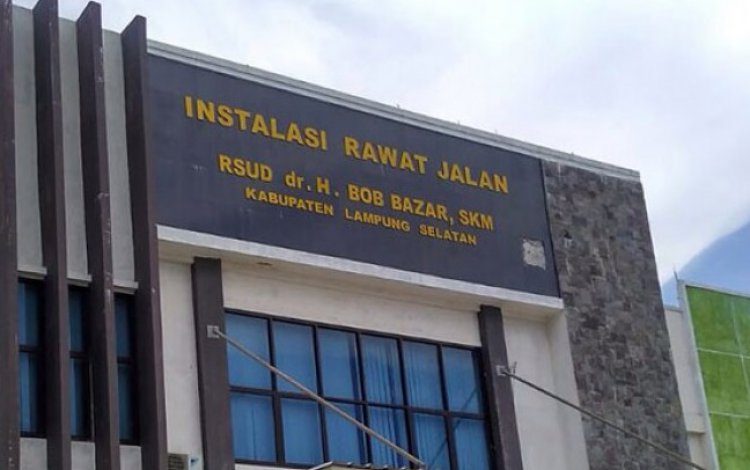 Bupati Lamsel Rolling Direktur RSUD Bob Bazar Kalianda