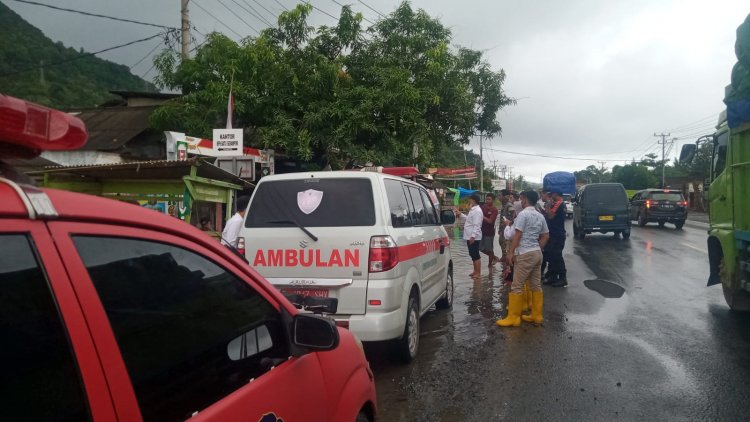 Atasi Banjir di Kecamatan Katibung, BPBD Lamsel Turunkan Alat Berat 