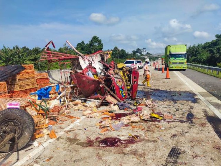 Kecelakan maut Kembali Terjadi  di Jalan Tol Sumatra