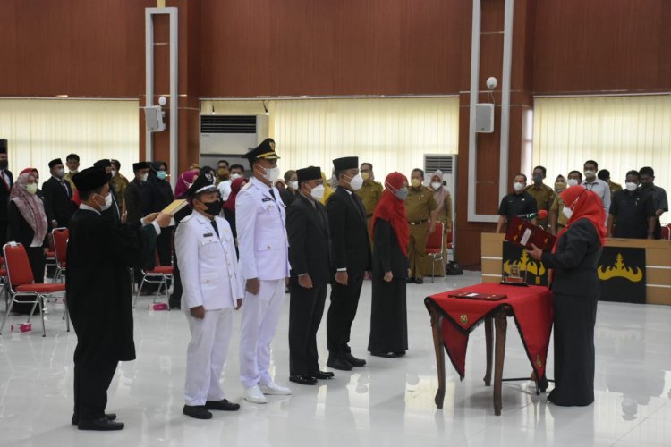 Walikota Eva Lantik Puluhan Pejabat di Lingkungan Pemkot Bandarlampung