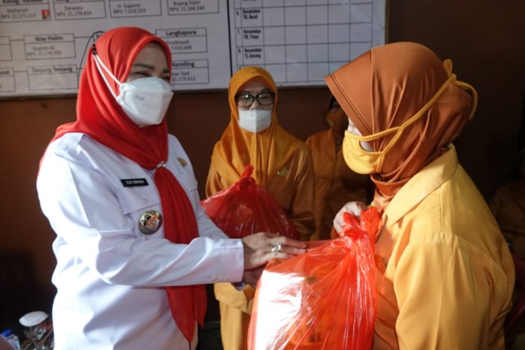 Pemkot Bandarlampung Bagikan 70 Paket Sembako ke LVRI