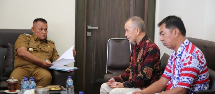 Ikatan Keluarga Sumatra Barat Silaturahmi  Dengan Bupati Lamsel