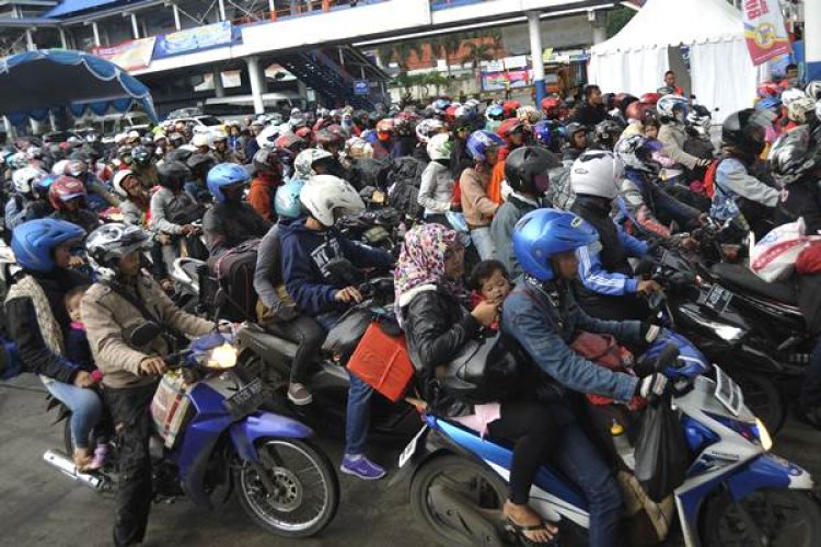 Lebaran Tahun  2023,  Pelabuhan Merak Tidak Melayani Pemudik Menggunakan Kendaraan Bermotor