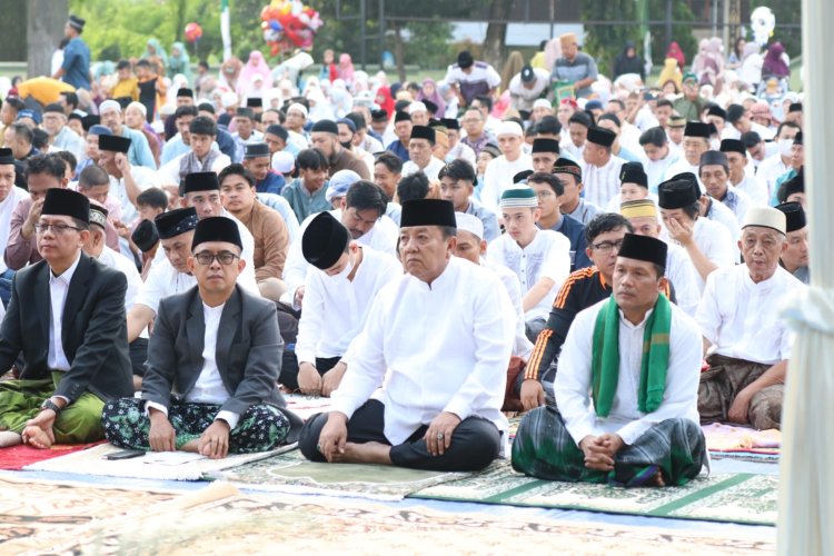 Gubernur Lampung Bersma Wakil Gubernur, Shalat Ied di Lapangan Enggal 