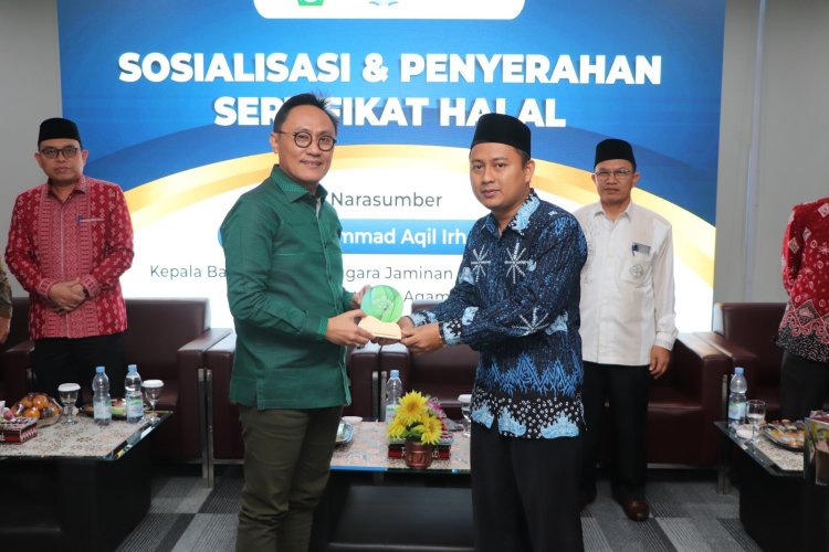 Sukseskan Program Sejuta PBH, UIN Bagikan 500 Sertifikat 