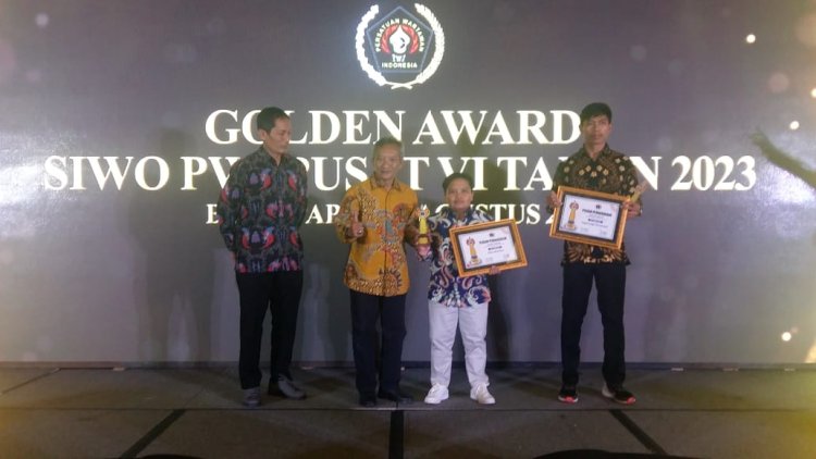 Rina Marlina Raih Penghargaan Atlet Putri Terbaik di Ajang Siwo Golden Award 2023