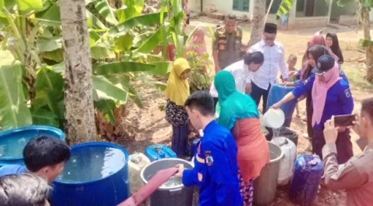 Pemkab Lampung Selatan Kembali Distribusikan Air Bersih Untuk Warga