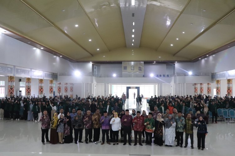 Studium General FDIK Ajak Mahasiswa Berperan Aktif dalam Pembangunan Masyarakat Digital