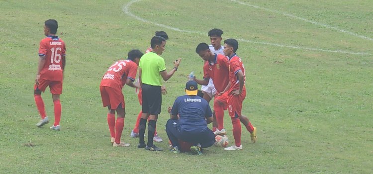 Tim Sepak Bola Lampung Kandaskan Tim Jambi 1-0 di Babak Penyisihan Group