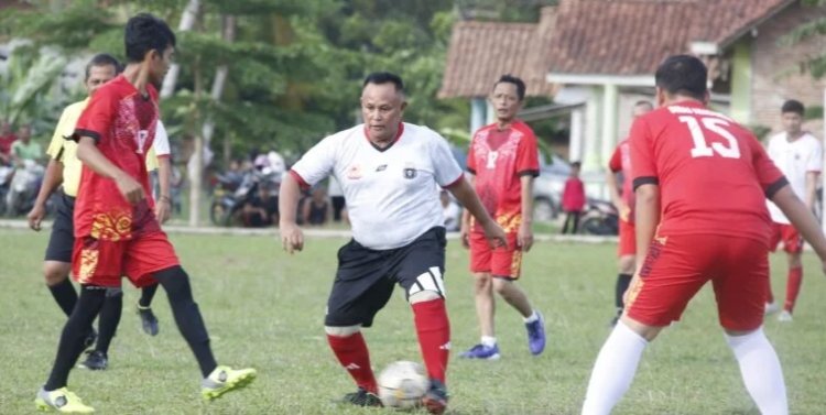 Skor 3-2 Membawa Kemenangan Bagi Red Brothers Dalam Pertandingan Persahabatan dengan KUPT Kesehatan Natar