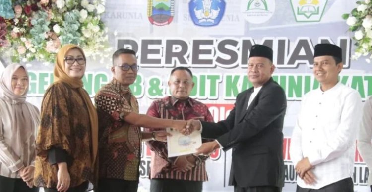 Resmikan KB dan SD IT Kurnia, Bupati Nanang: Upaya Mencetak Generasi Unggul