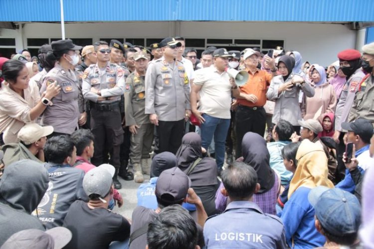 Bupati Nanang Ermanto Berhasil Mediasi Demo Ratusan Pekerja di PT SSH