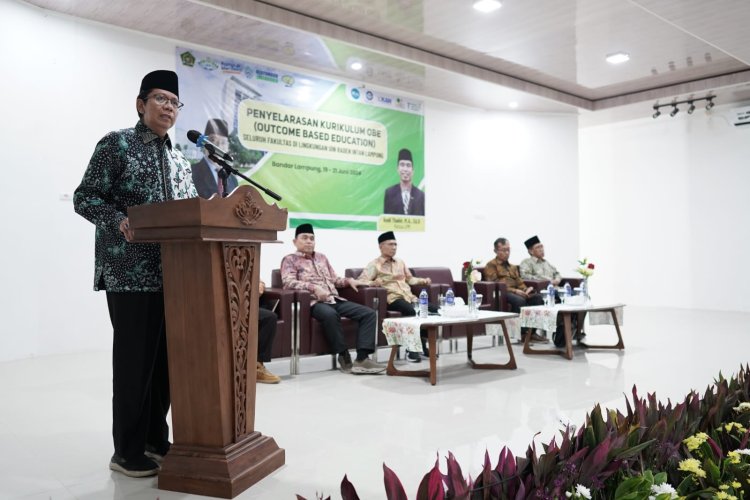 Rektor Tekankan Pentingnya Integrasi Teknologi dalam Penyelarasan Kurikulum OBE