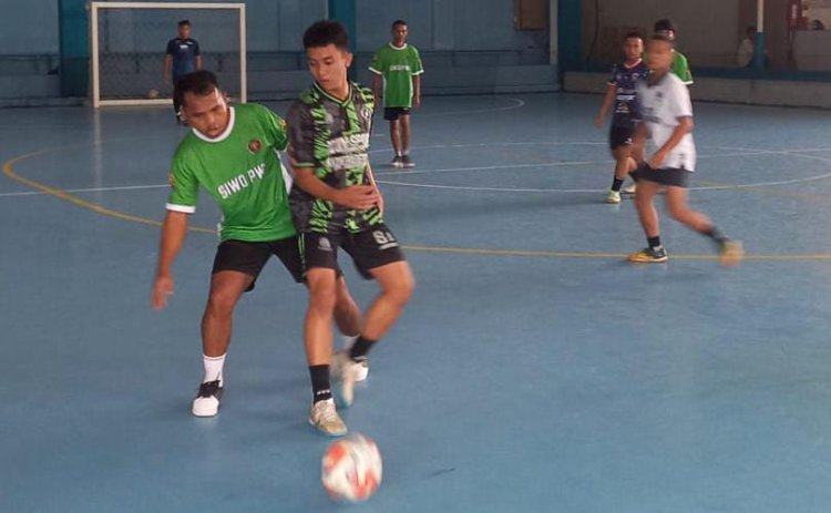 TIm Futsal Siwo PWI Lampung Uji Coba Dengan SMA Kebangsaan