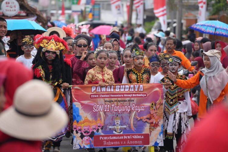 Semarak HUT RI, Pemkab Mesuji Gelar Pawai Budaya