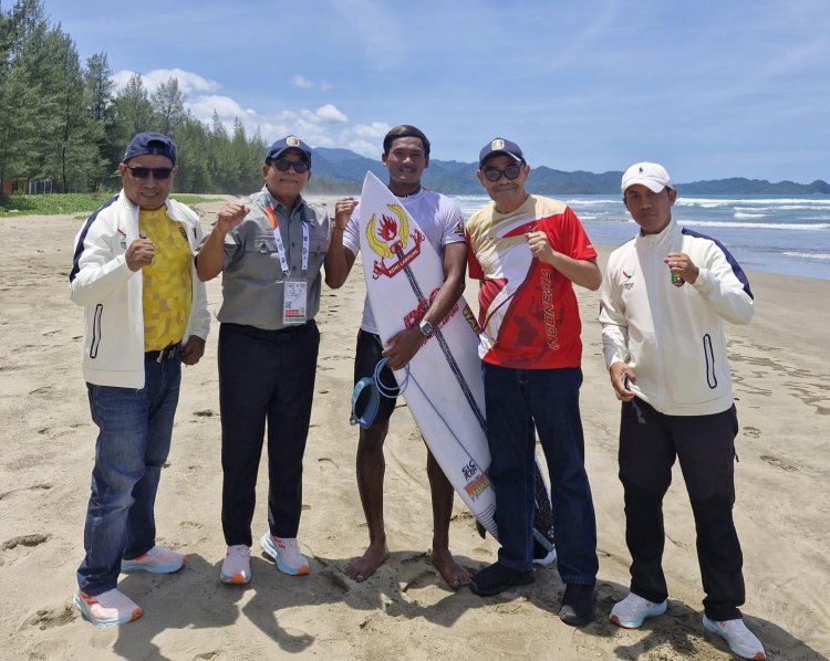 Ditinjau PJ Gubernur dan Ketua Harian KONI, Peselancar Lampung Lolos Ke Round Tiga