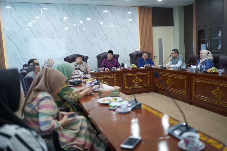 BSI Serahkan Beasiswa Senilai 448 Juta kepada Mahasiswa UIN Raden Intan Lampung