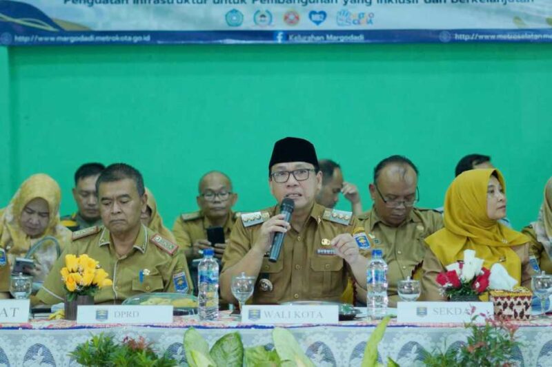 Pemerintah Kota Metro gelar Musyawarah Rencana Pembangunan (Musrenbang) tingkat kelurahan tahun 2025, yang kali ini berlangsung di Aula Kelurahan Margodadi, Selasa (21/01/2025).