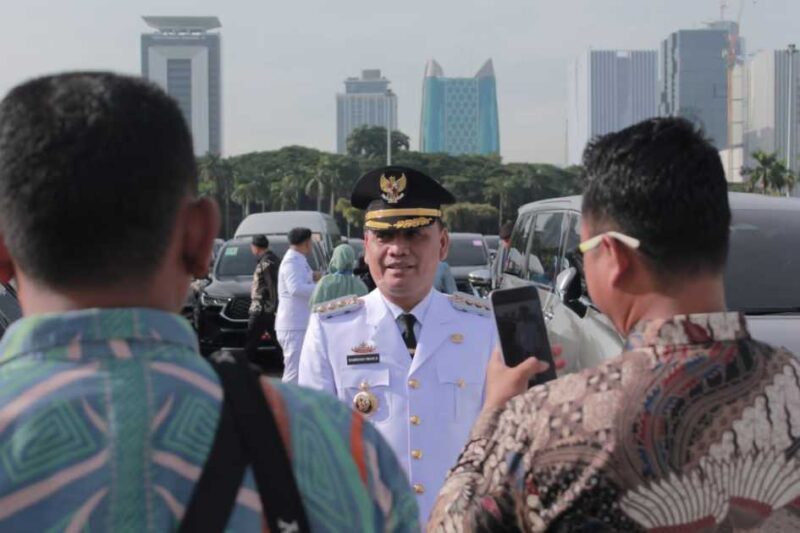 Wali Kota Metro H. Bambang Iman Santoso memberikan keterangan pers usai di lantik sebagai Walikota Metro oleh Presiden RI Prabowo Subianto ( dok humas pemkot Metro).