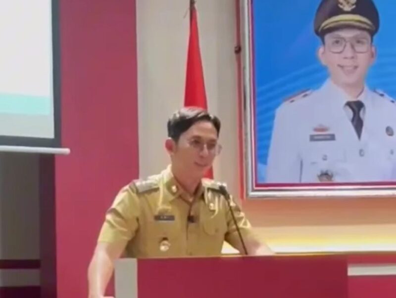 Bupati Lamsel Radityo Egi Pratama