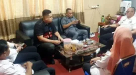 Wakil Ketua DPRD Lamsel  Merik Havit dan Benny Raharjo saat menerima kunjungan kepala dinas Kominfo Anas (Ist)