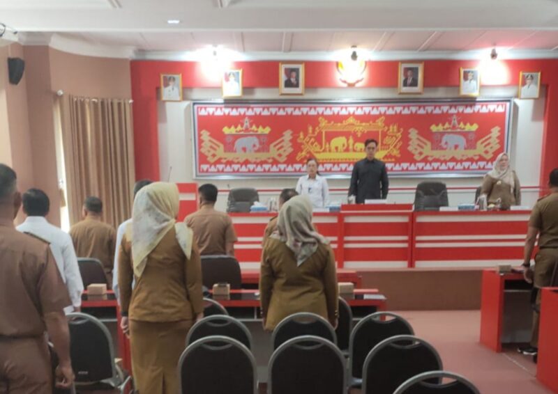 Bupati Lamsel Radityo Egi Pratama tengah menghadiri kegiatan pangan aman, Selasa, 22 April 2025, di Aula Krakatau Kantor Bupati Lamsel. Foto.Ist