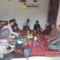 Poto: KUPT TPHBUN Kecamatan Merbau Mataram saat melakukan pertemuan dengan pengurus kelompok tani (Poktan), perwakilan distributor pupuk, serta pemilik kios pupuk (Ist).