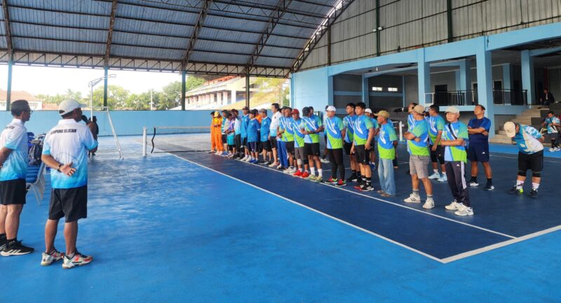 Bavety Pringsewu, Dan Provinsi Lampung di Pertandingan Pesahabata dengan Club Tenis Kalianda ( poto Liem).