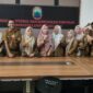 Puluhan eks tenaga honorer K-II datangi Ruang Protokol dan Dokpim Sekdakab Lamssl, Senin, 26 Mei 2025. Foto.Ist