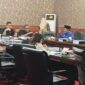 Badan Anggaran DPRD Lampung Selatan bersama Tim Anggaran Perangkat Daerah (TAPD) Lamsel bahas KUPA - PPAS tahun 2025. (Foto.Juwamtoro)