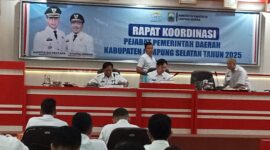 Rakor Pejabat Pemkab Lampung Selatan tertutup tertutup untuk wartawan. (Foto.Juwantoro)