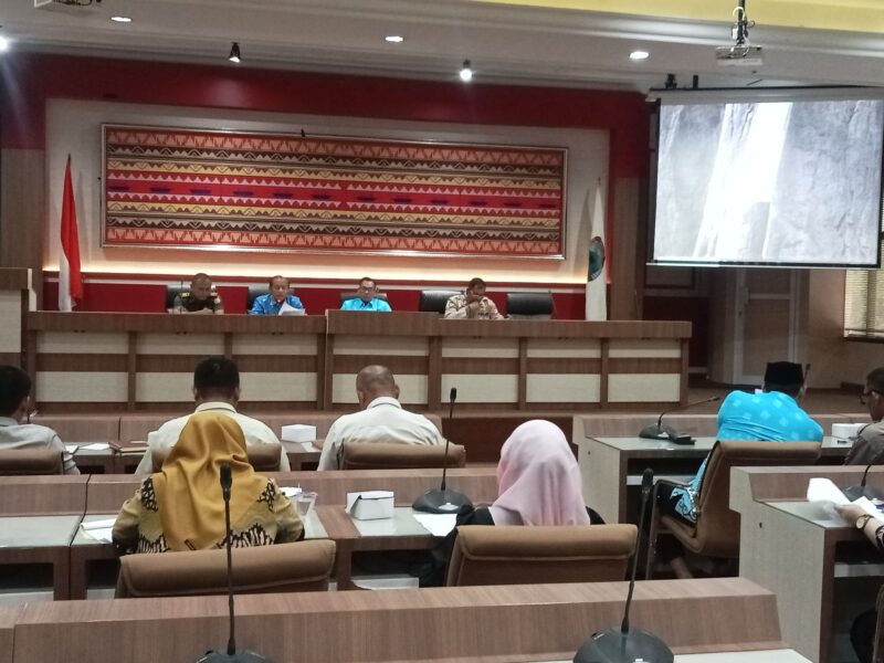 Rapat pemantapan Hut Kemerdekaan RI Ke -80, Kamis, 31 Juli 2025, di Aula Rajabasa Kantor Bupati Lamsel. (Foto.Juwantoro)