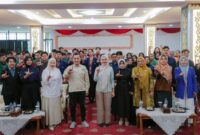 Wagub Lampung bersama mahasiswa Kedokteran Universitas Lampung dan Ikatan Senat Mahasiswa Kedokteran Indonesia ( poto Diskominfo Prov Lampung).