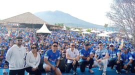 Poto : Menko Pangan Zulkifli Hasan, Anggota DPR RI Farrel Bramasta, Utusan Khusus Pariwisata (UKP) Zita Anzani, Gubernur Lampung Rahmat Mirzani Djausal, serta Bupati Lampung Selatan Radityo Egi Pratama.usai mengikuti lomba Krakatau Beach Run 2025. ( ist ).