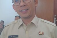 Bupati Lampung Selatan Radityo Egi Pratama tengah diwawancarai awak media. (Foto.Ist)