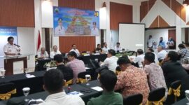 Sekdakab Lamsel Supriyanto tengah memberikan sambutan. (Foto.Juwantoro)