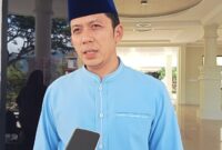 Bupati Lampung Selatan Radityo Egi Pratama saat diwawancarai di depan Kantornya, Rabu, 22 Oktober 2025. (Foto.Juwantoro)