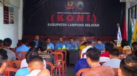 Ketua KONI Lamsel Zulhaidir pimpin Rapat persiapan pelaksanaan Pokab dan Tarkam ( poto //Lim Serembi Lampung).
