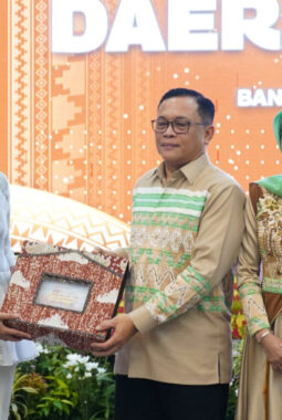 Pisah Sambut Kapolda Lampung, Gubernur Mirza: Irjen Helmy Santika Sosok Inovatif dan Penjaga Kamtibmas yang Solid