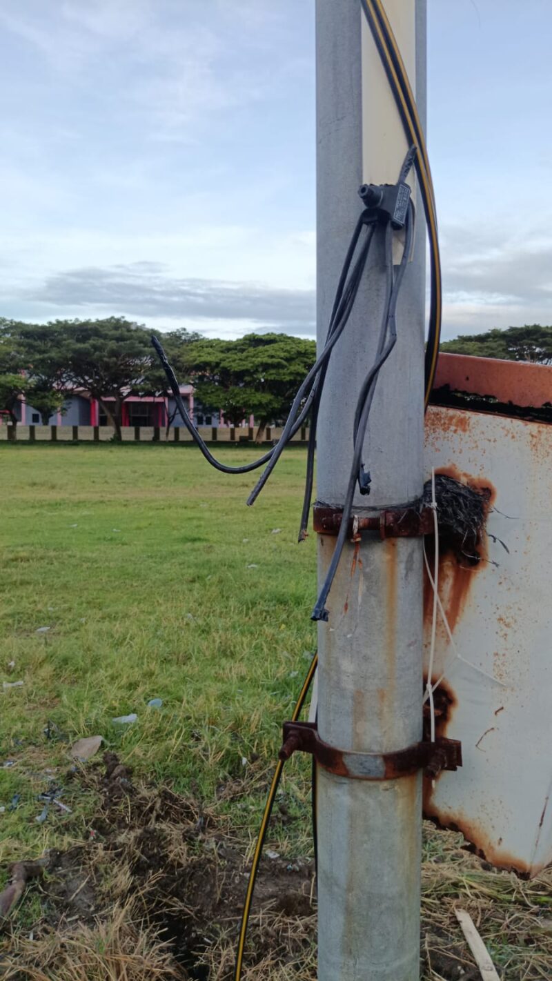 Kabel PJU Putus dicuri orang. (Foto.Ist)