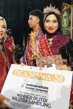 Gelaran Kriya Jemari 2025, Dekranasda Lampung Tegaskan Wastra Tapis sebagai Perpaduan Tradisi dan Inovasi