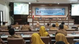 Sekdakab Lampung Selatan Supriyanto buka kegiatan sosialisasi Akses Keuangan, Product Matching dan Literasi Keuangan Pasar Modal, Senin, 24 November 2025. (Foto.Juwantoro)