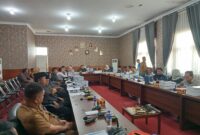 Badan Anggaran DPRD Lampung Selatan bahas anggaran dengan Tim Anggaran Pemerintah Daerah (TAPD), Senin, 2025. (Foto.Juwantoro)