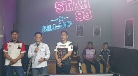 Ketua POBSI Lamsel Muslim di diampuni Sekretaris Topan Arya saat membuka Kejuaraan POBSI ( poto Yan).