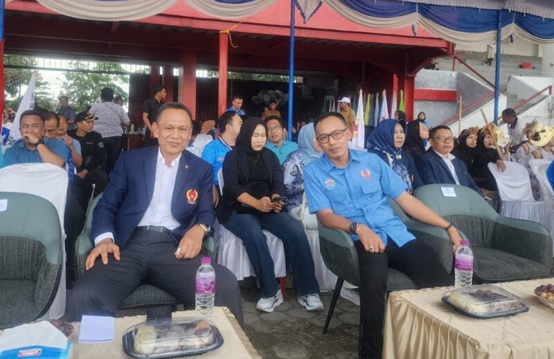 Ketua Umum KONI Lampung bersama ketu KONI Kabupten Lamsel Zulhaidir ( poto Lim).