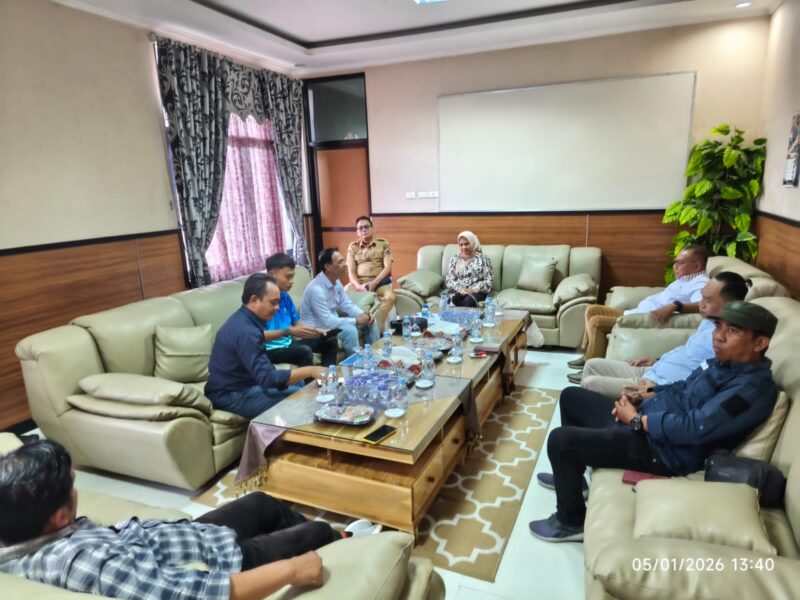 Panitia Konferkab PWI Lampung Selatan audensi dengan Ketua DPRD Lamsel.