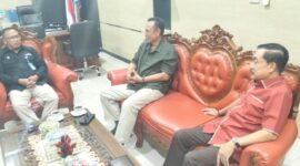 Ketua KONI lampung dan wakil IV saat kunjungan ke RRI Lampung ( dok KONI Lampung).