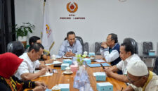 Pito: Ketua Umum KONI Lampung Taufik Hidayat pimpin rapat koordinas matangkan agenda olahraga lampung (dik KONI Lampung).