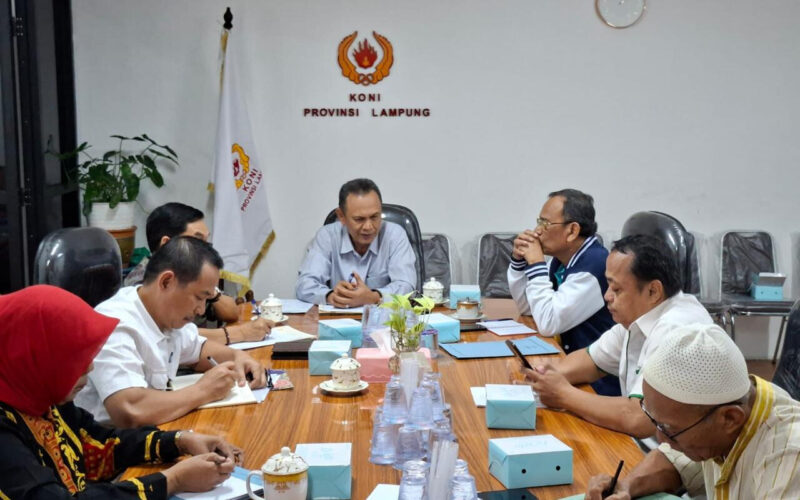 Pito: Ketua Umum KONI Lampung Taufik Hidayat pimpin rapat koordinas matangkan agenda olahraga lampung (dik KONI Lampung).