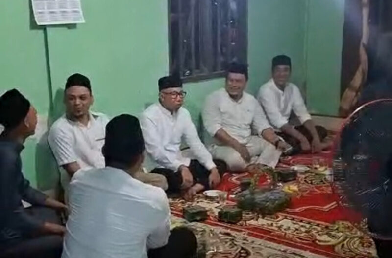 Poto: Gubernur lampung saat berkunjung di kediaman ketua Karang taruna Lamsel (ist)